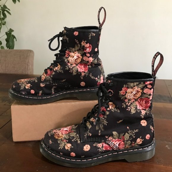 Dr. Martens Shoes - Doc  Martens Victorian Flowers Boots